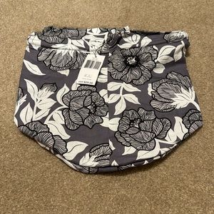 Vera bradley waterproof make up bag brand new with tag